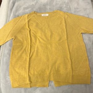 Yellow Zara kids sweater reason for selling doesn’t fit  cute warm.